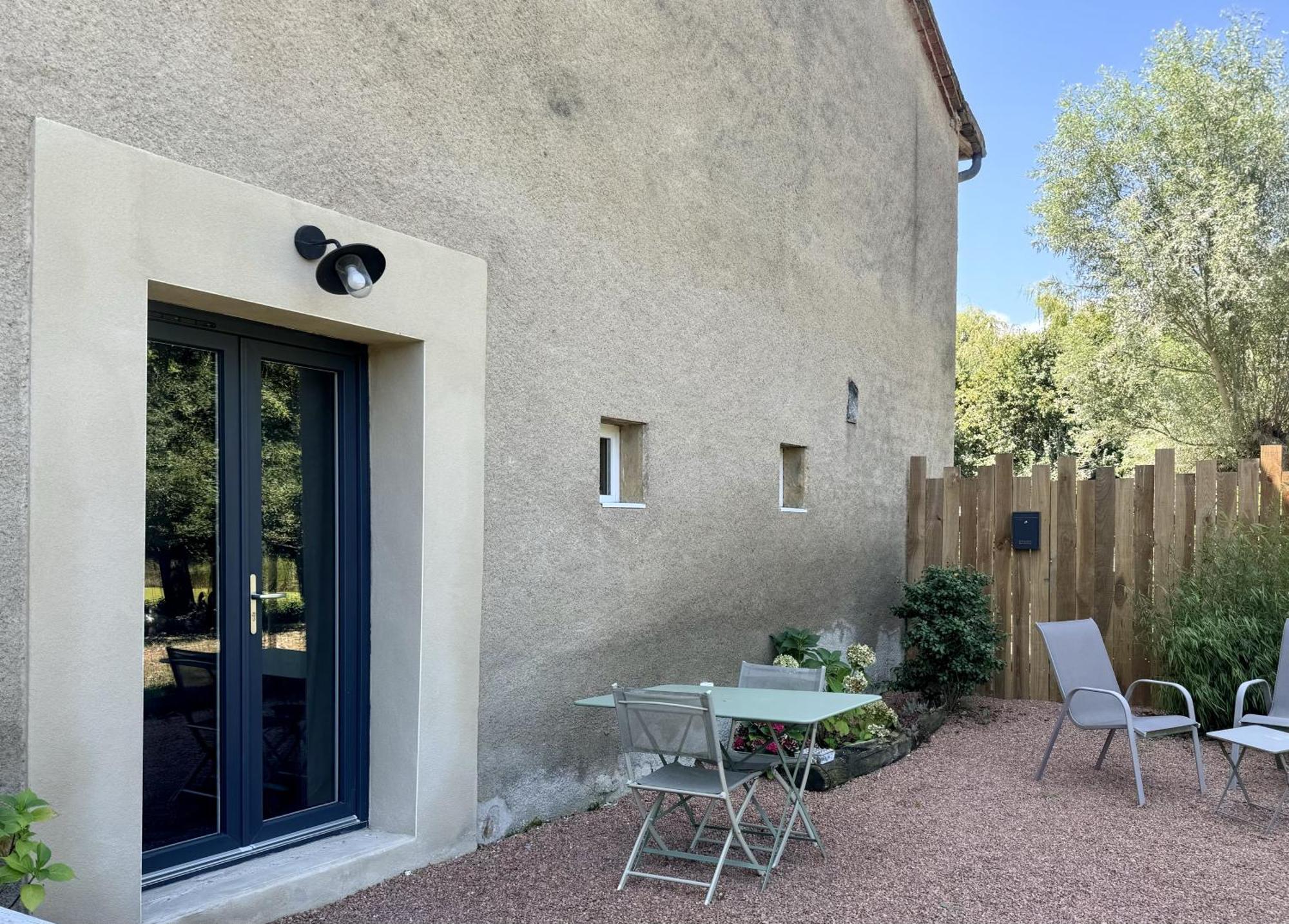 Domaine D'Aromm - Chambres D'Hotes & Gites - Piscine, Etangs & Animaux - Au Calme Ouches Εξωτερικό φωτογραφία