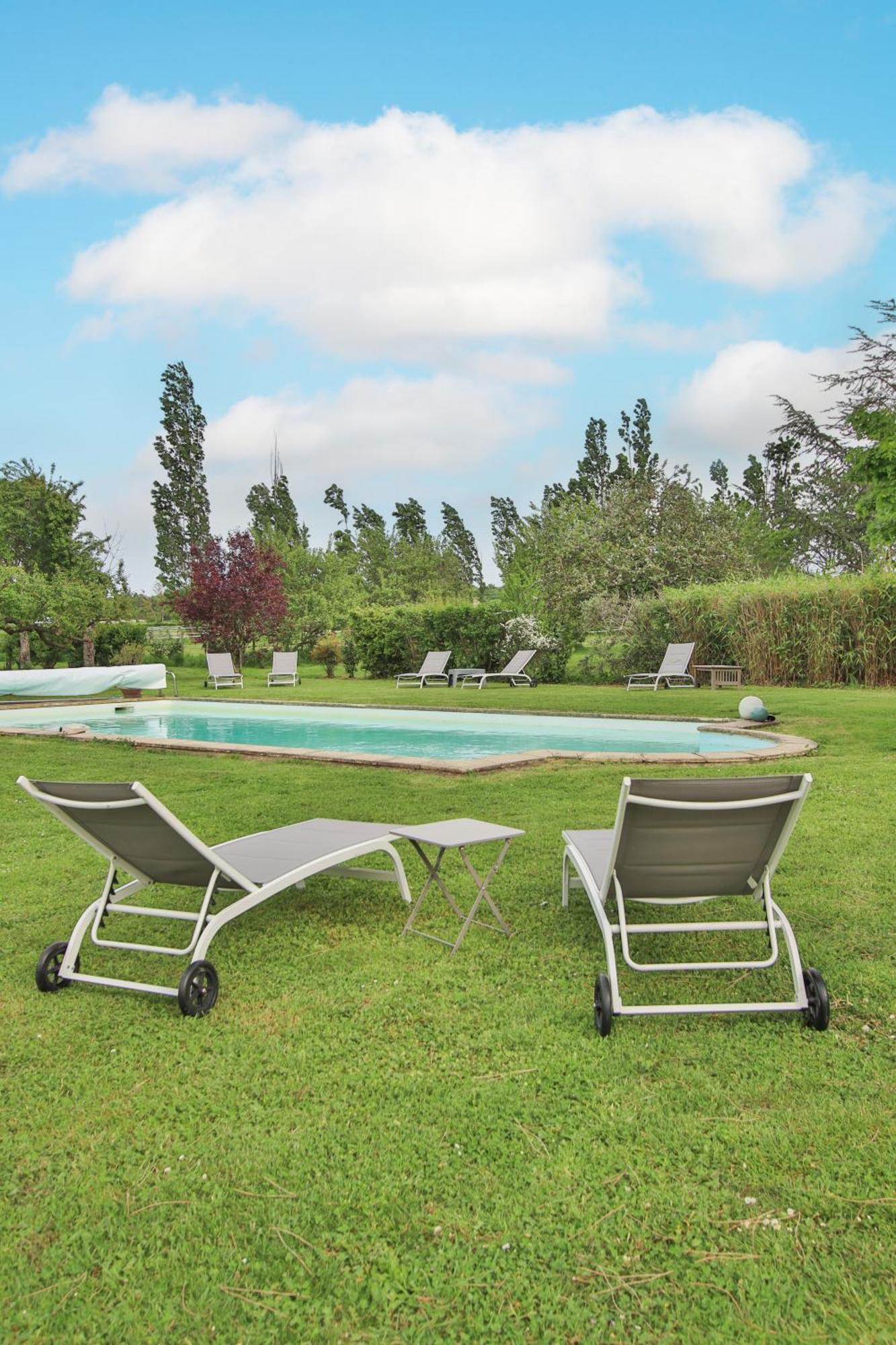 Domaine D'Aromm - Chambres D'Hotes & Gites - Piscine, Etangs & Animaux - Au Calme Ouches Εξωτερικό φωτογραφία